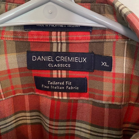 Cremieux button down shirt, XL, no stains rips or tears, extra buttons - Picture 3 of 6